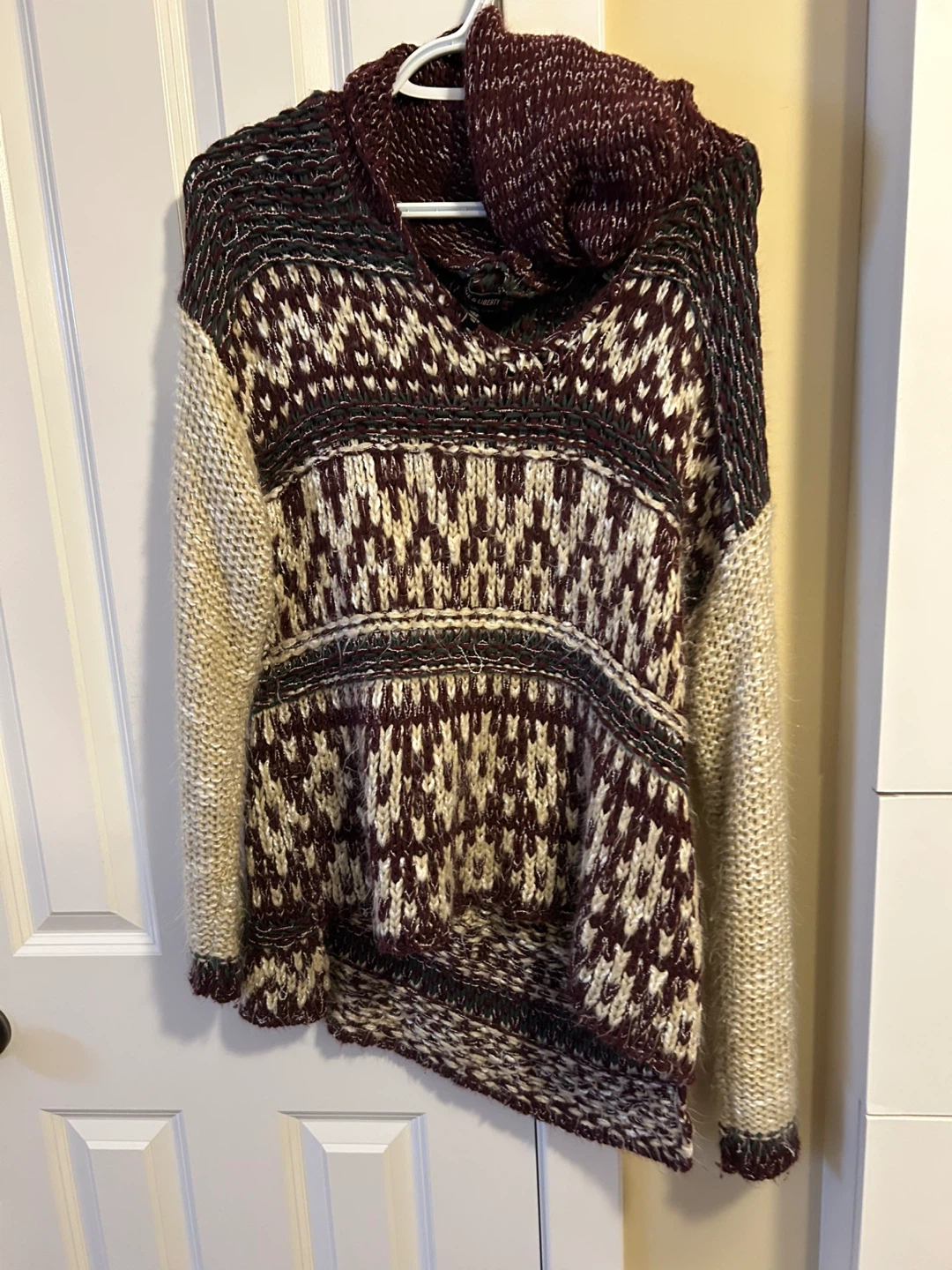 Love & Liberty Women's Knit Sweater