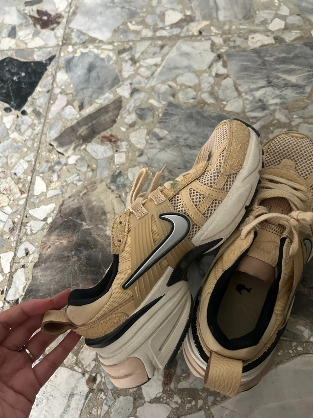 Nike Women's V2K