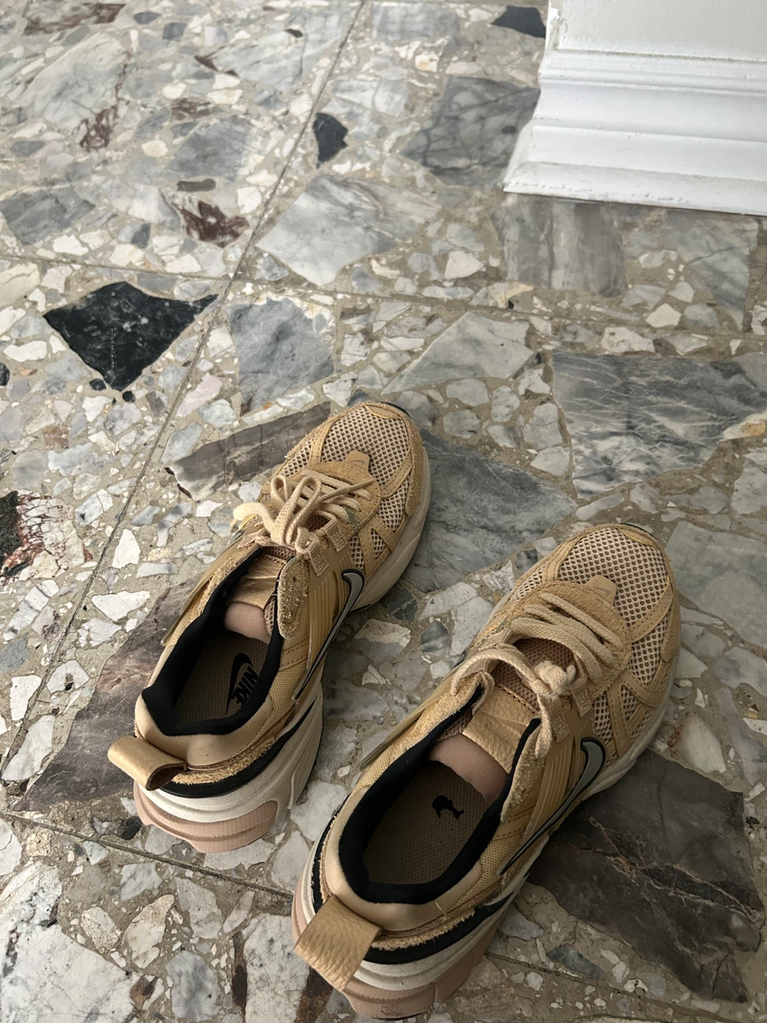 Nike Women's V2K - photo 4