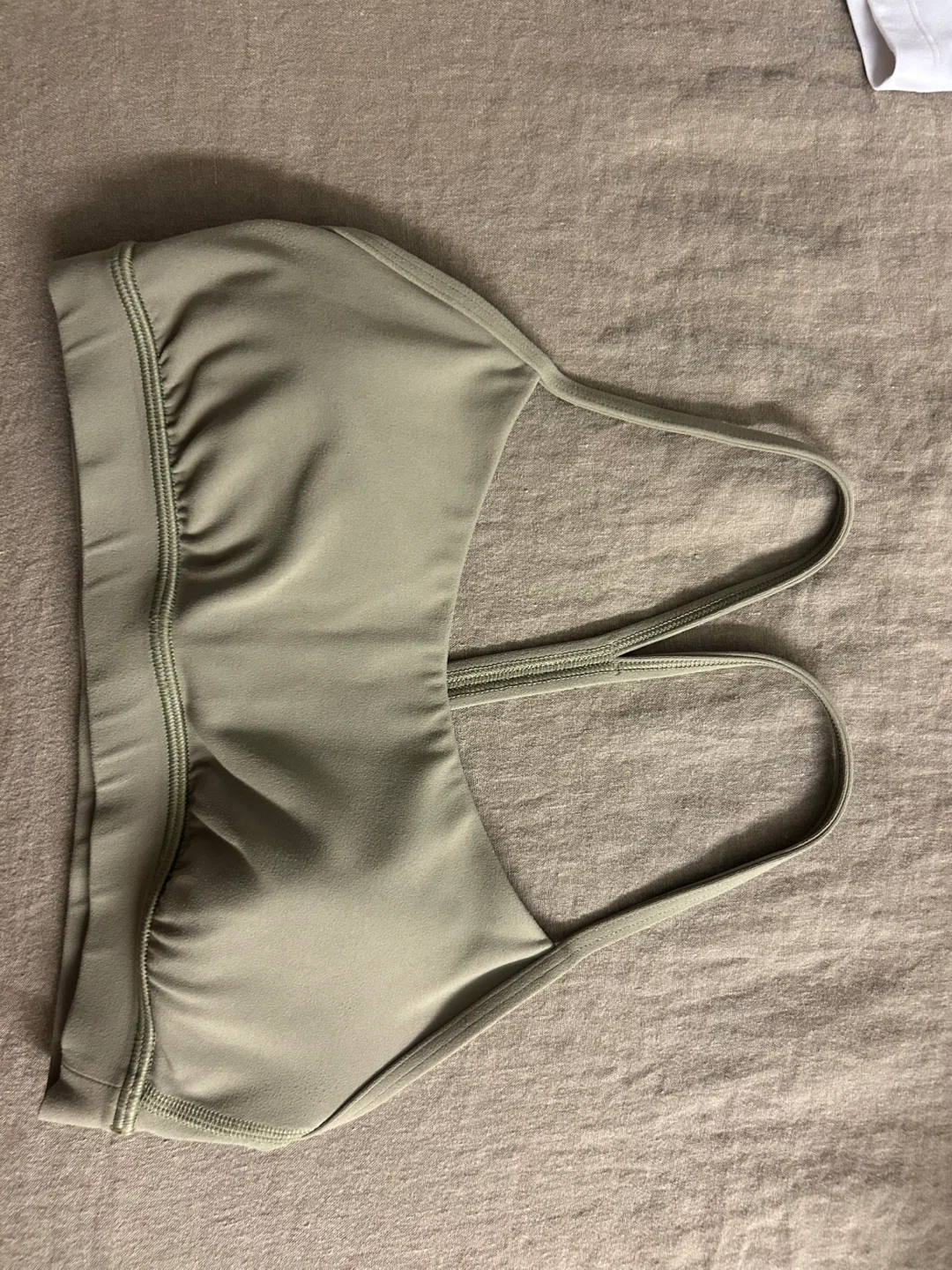 Lululemon flow y sports bra