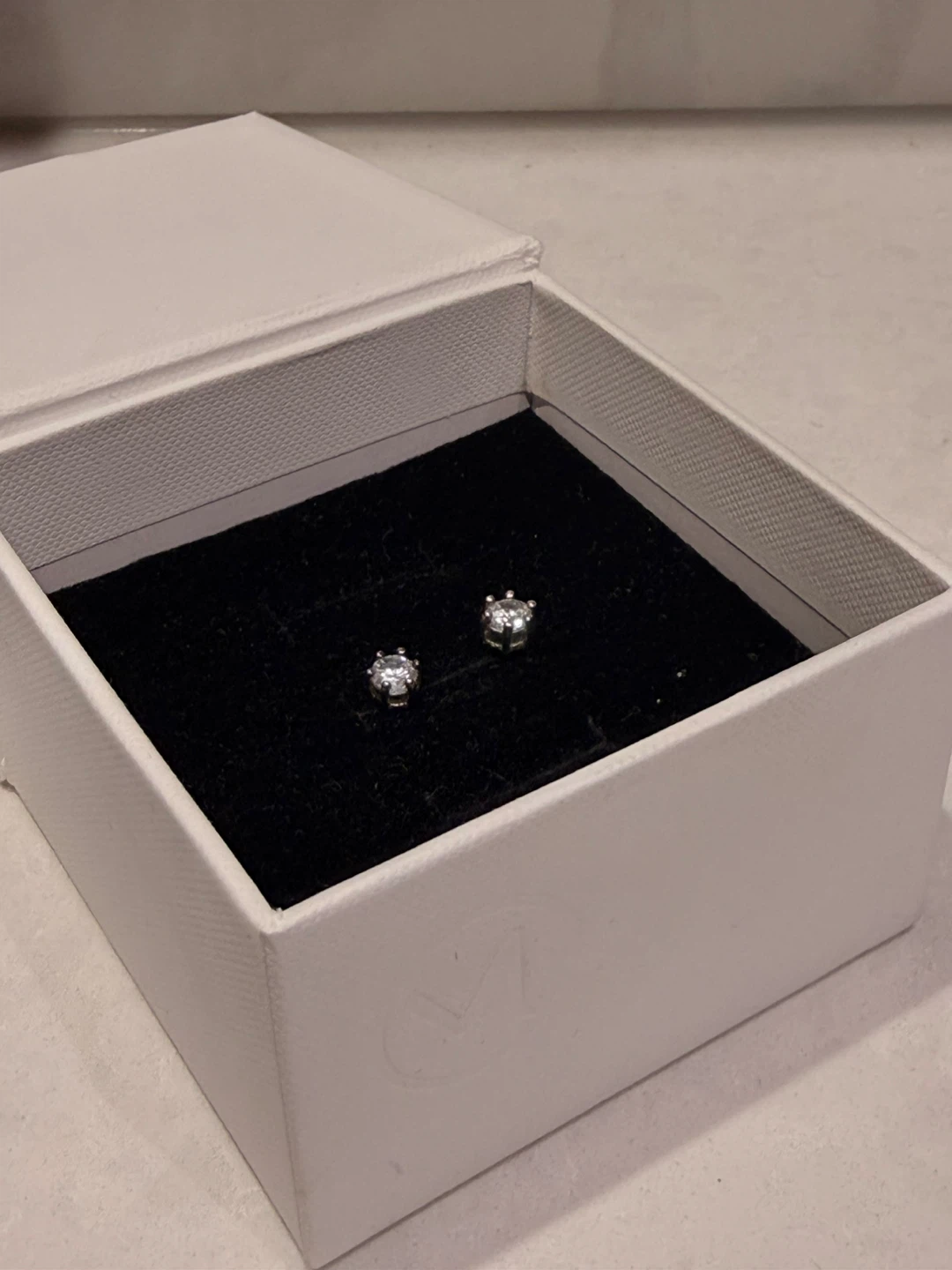 Stud Earrings in White Gift Box - photo 3