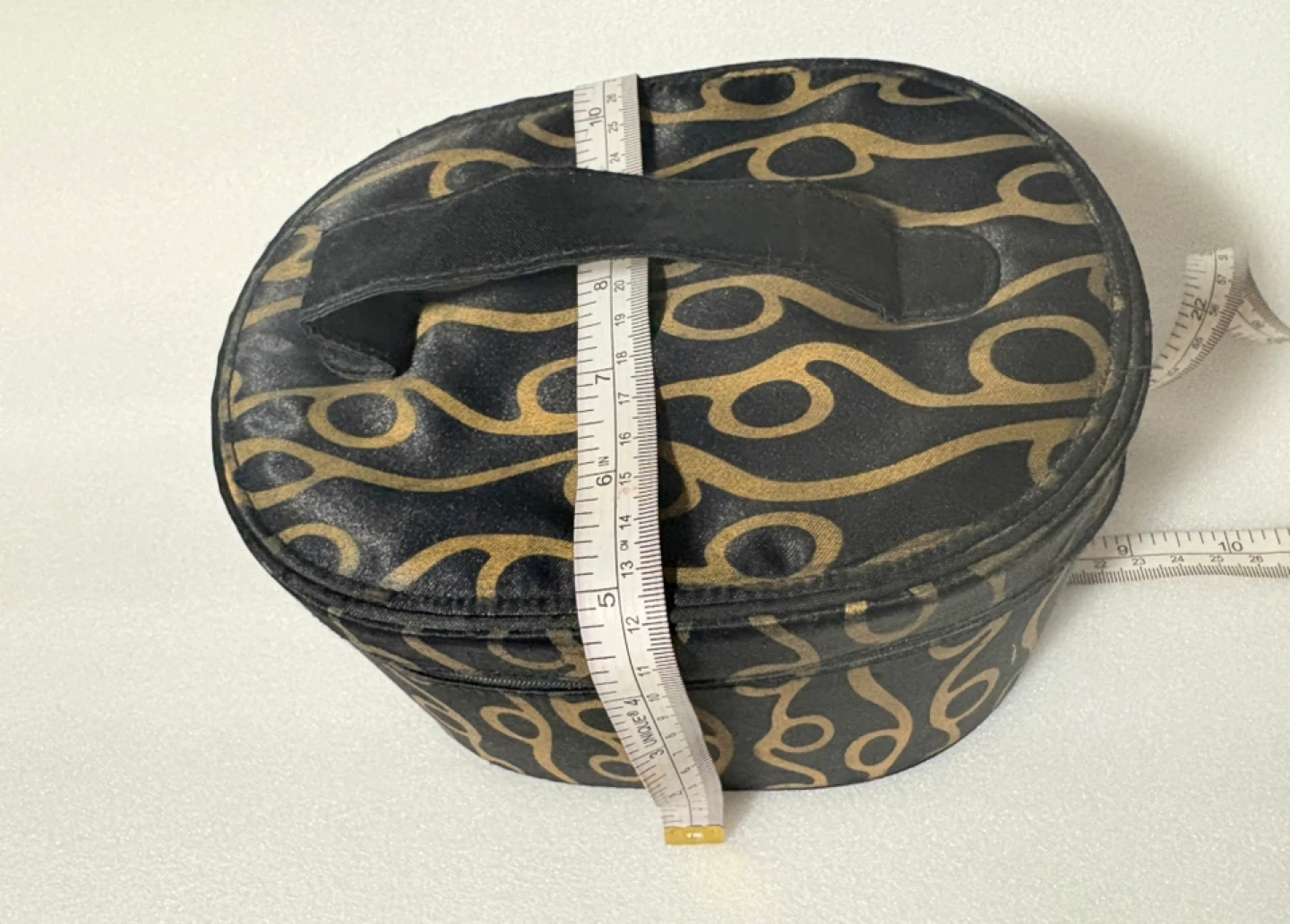Bob Mackie/ Lacoste Cosmetics Bag - photo 2