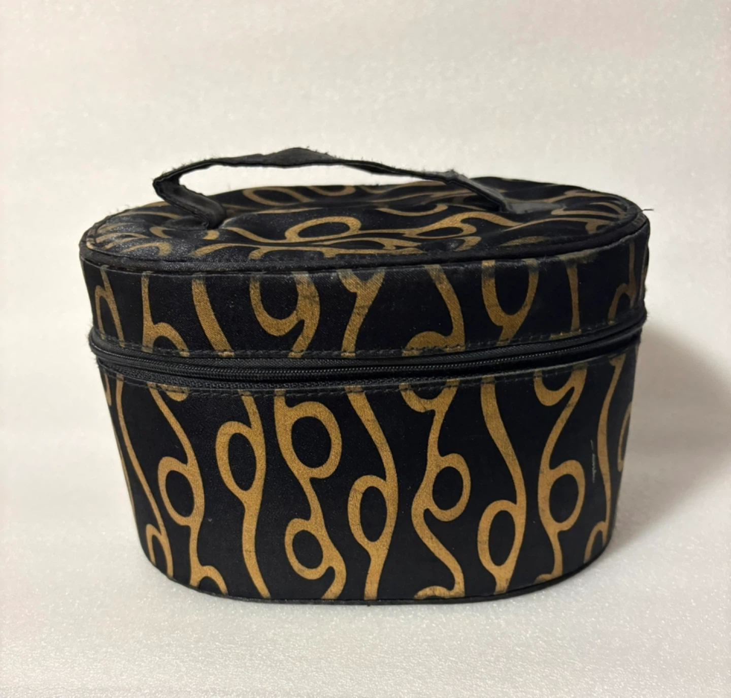Bob Mackie/ Lacoste Cosmetics Bag