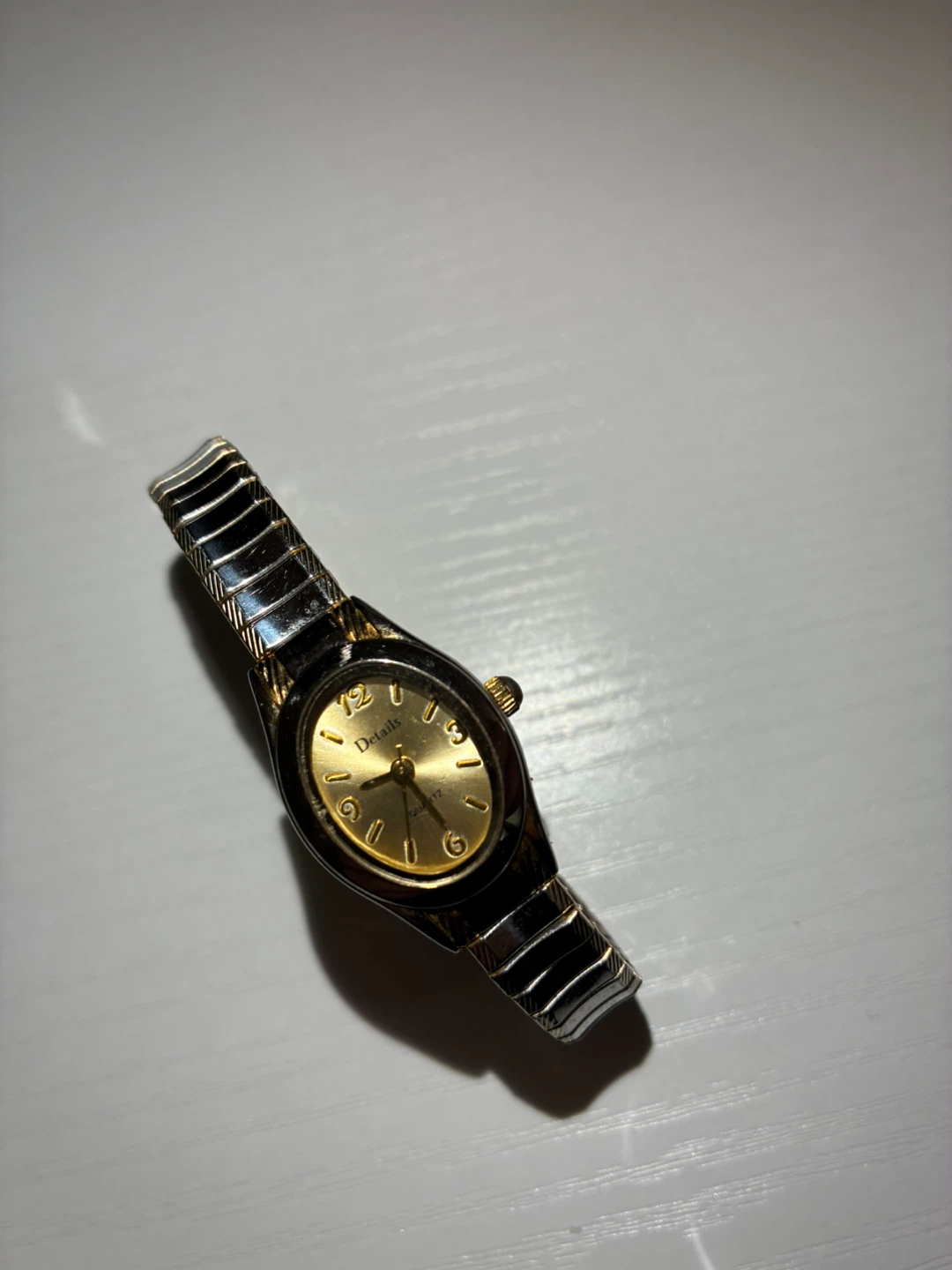 Details Quartz Women's Watch - photo 3