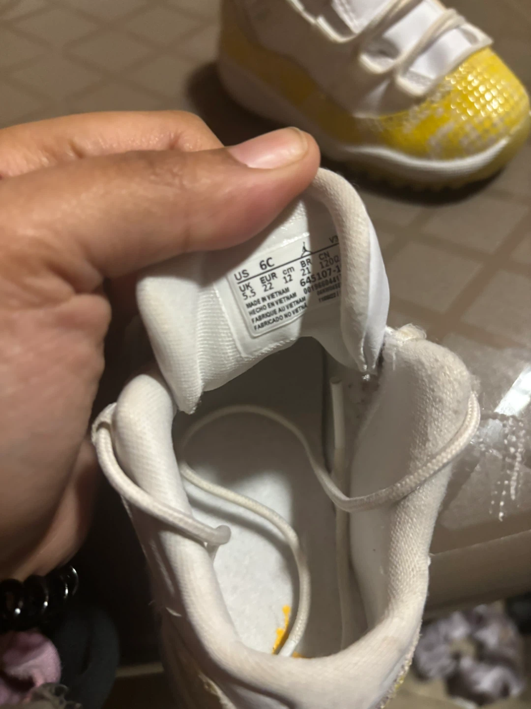 Jordan 11 Crib Infant Shoes White Yellow Size 6C - photo 3