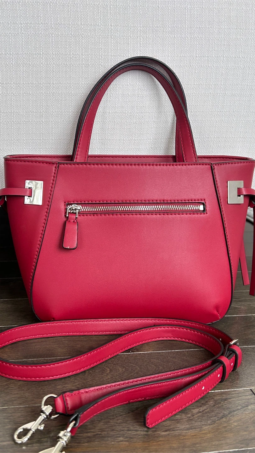 Red GUESS Handbag with Flower Detail - photo 4