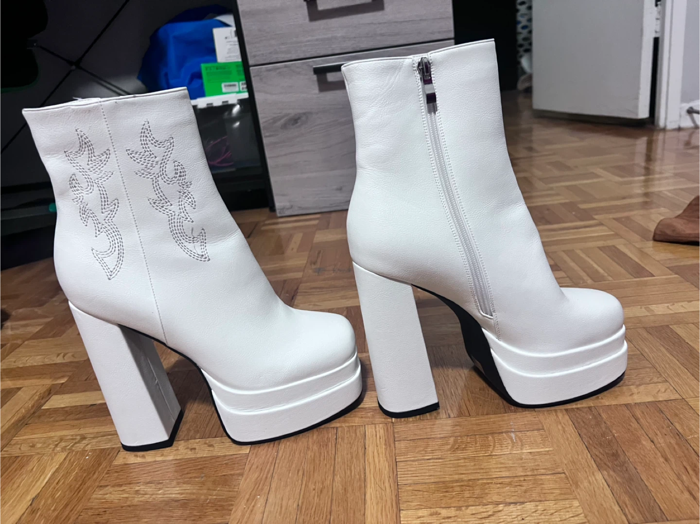 White Platform Boots with Rhinestone Flame Detail - photo 4