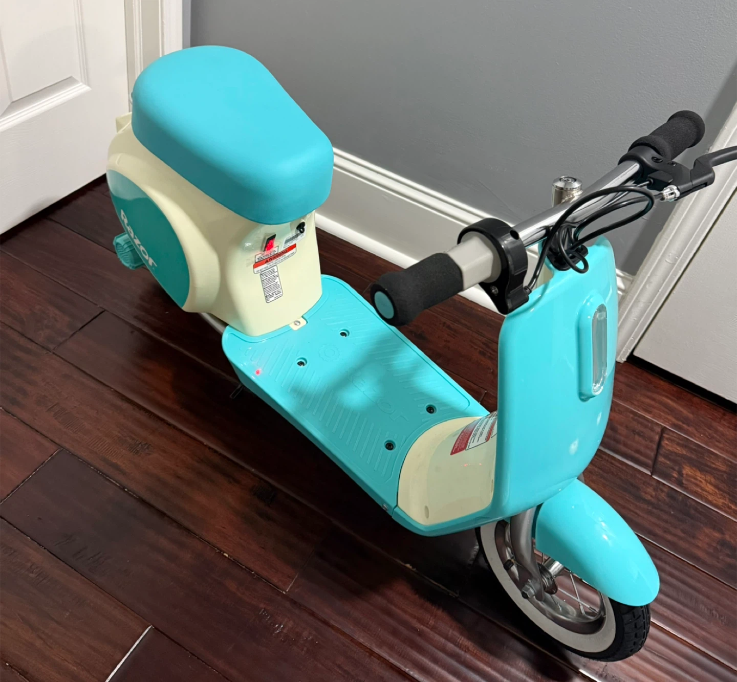 Razor Pocket Mod Petite Electric Scooter - Petite Blue - photo 4
