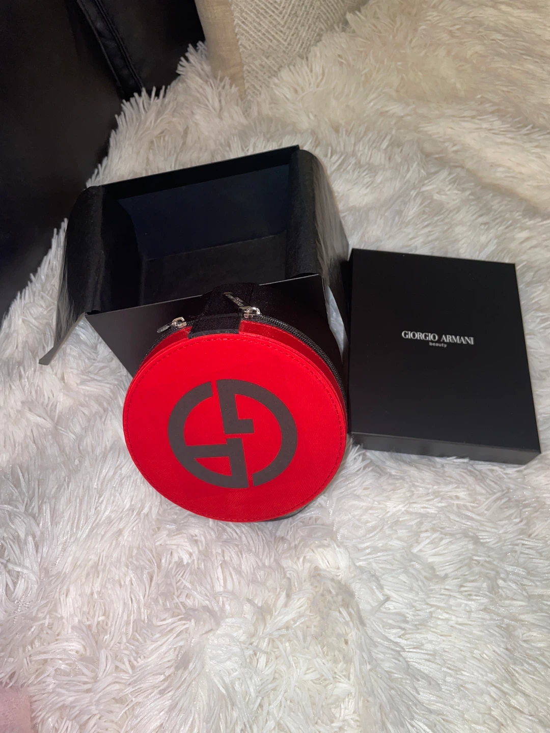 Giorgio Armani Red Makeup Bag/Case - photo 2