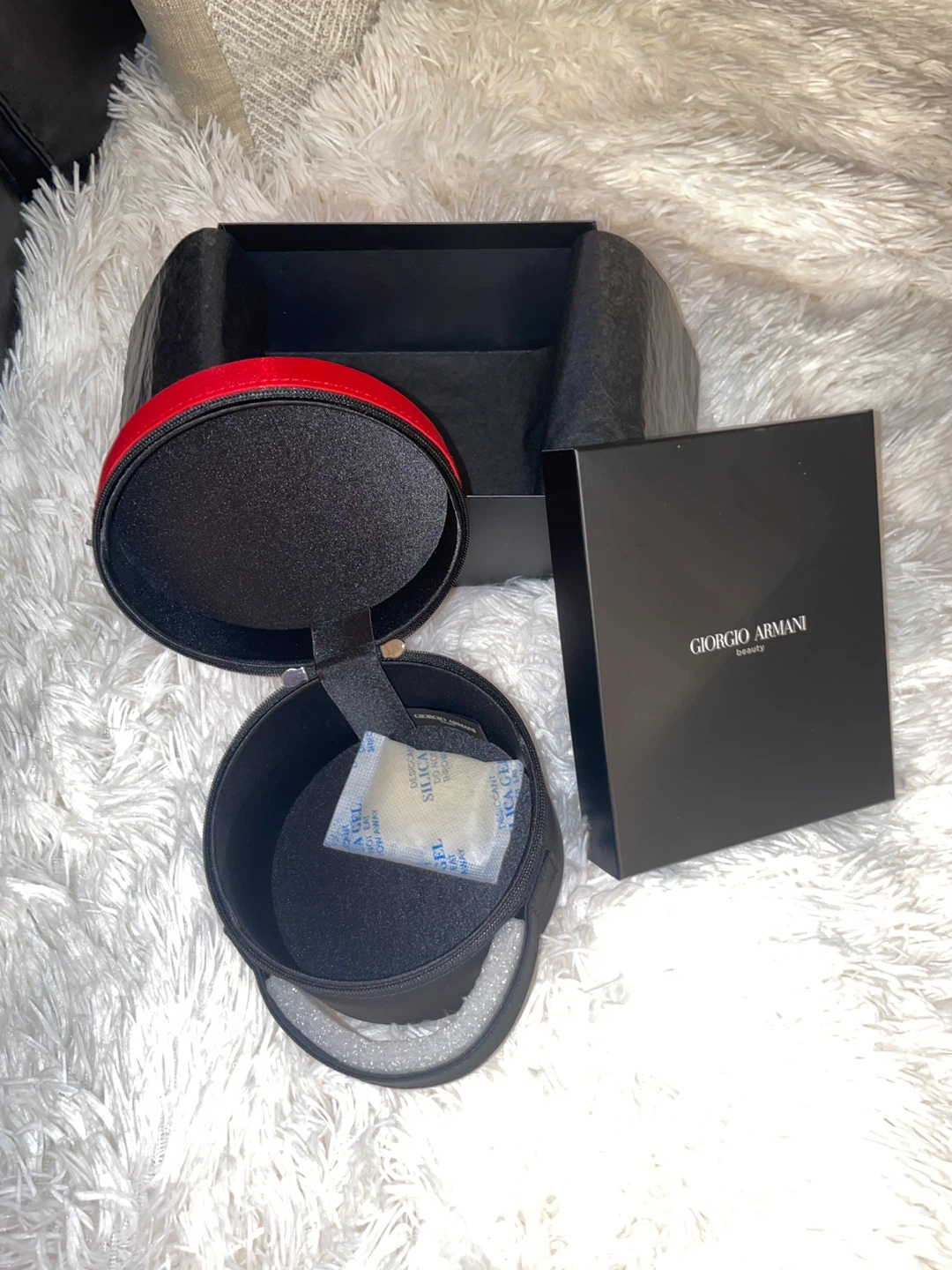 Giorgio Armani Red Makeup Bag/Case - photo 5