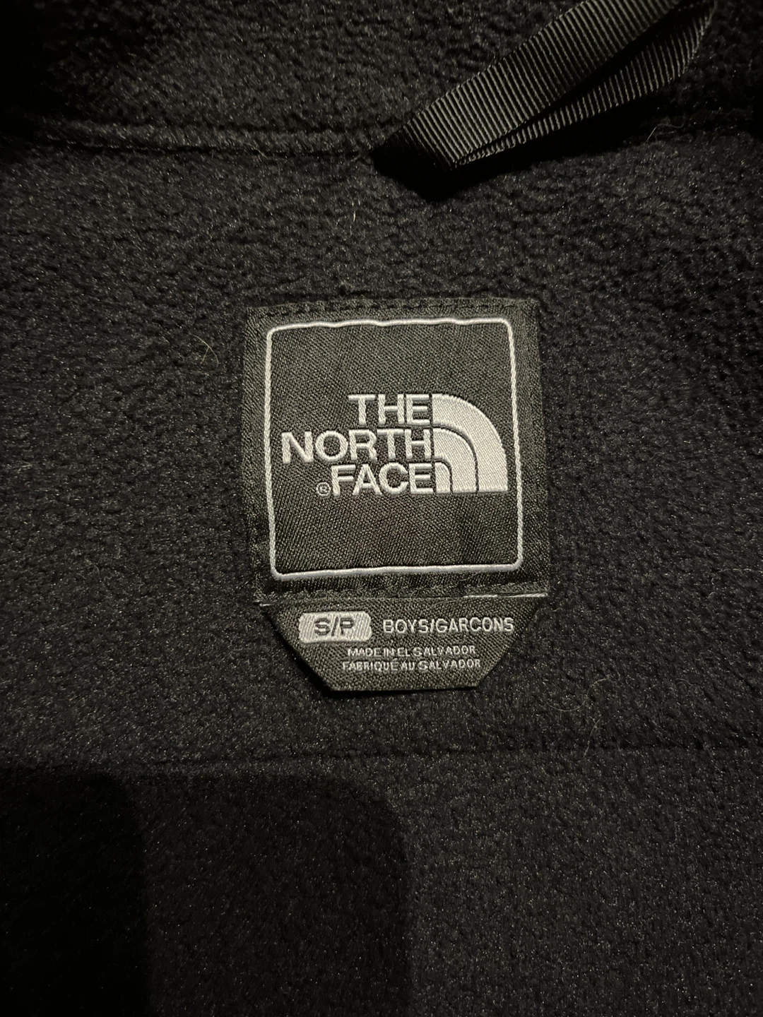 The North Face Fleece Jacket - Black - Boys Size S/P - photo 2