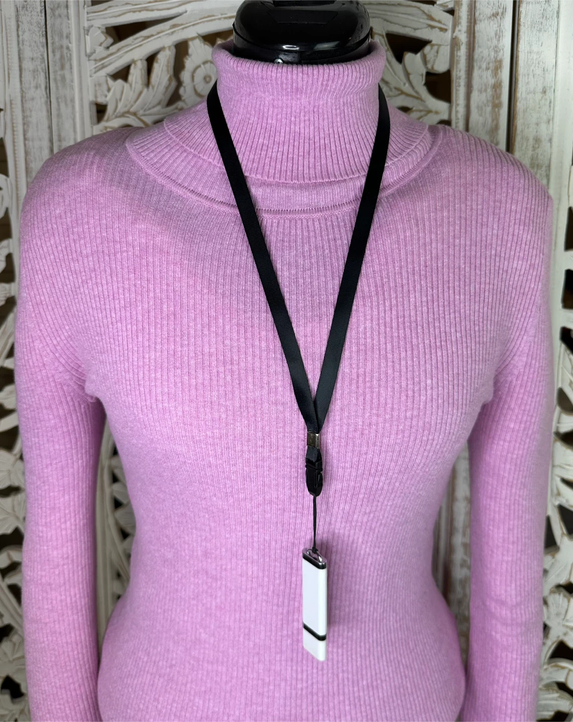 Black Strap Lanyard w/ removable clip for keys id usb drive - photo 2