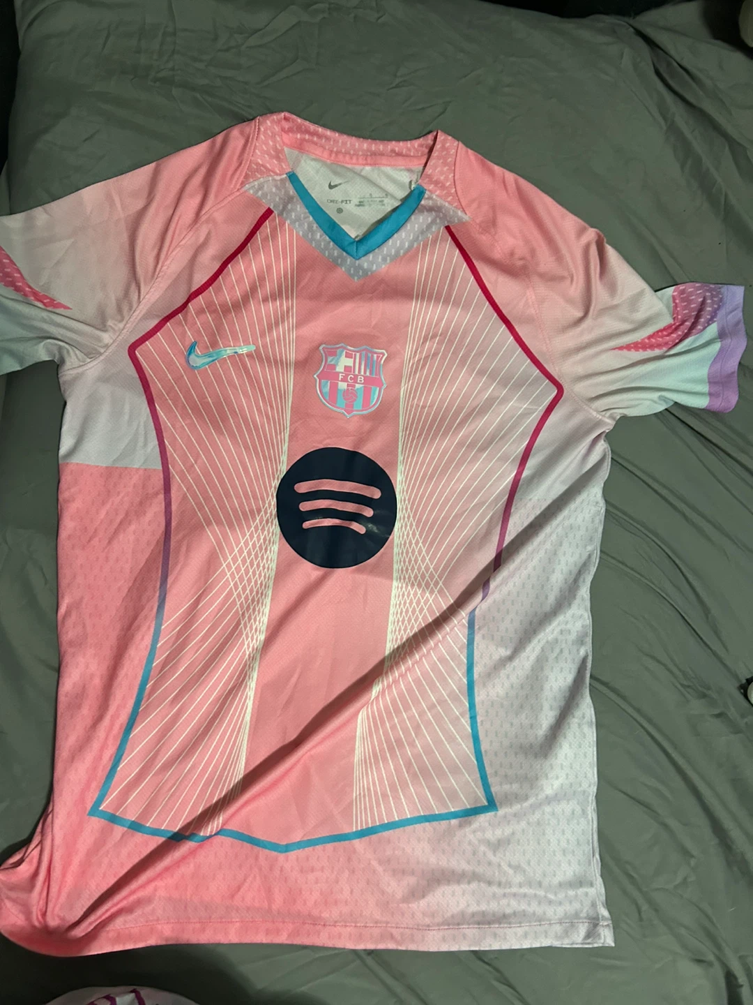 FC Barcelona 2023-24 Pink Third Kit Jersey - Size G
