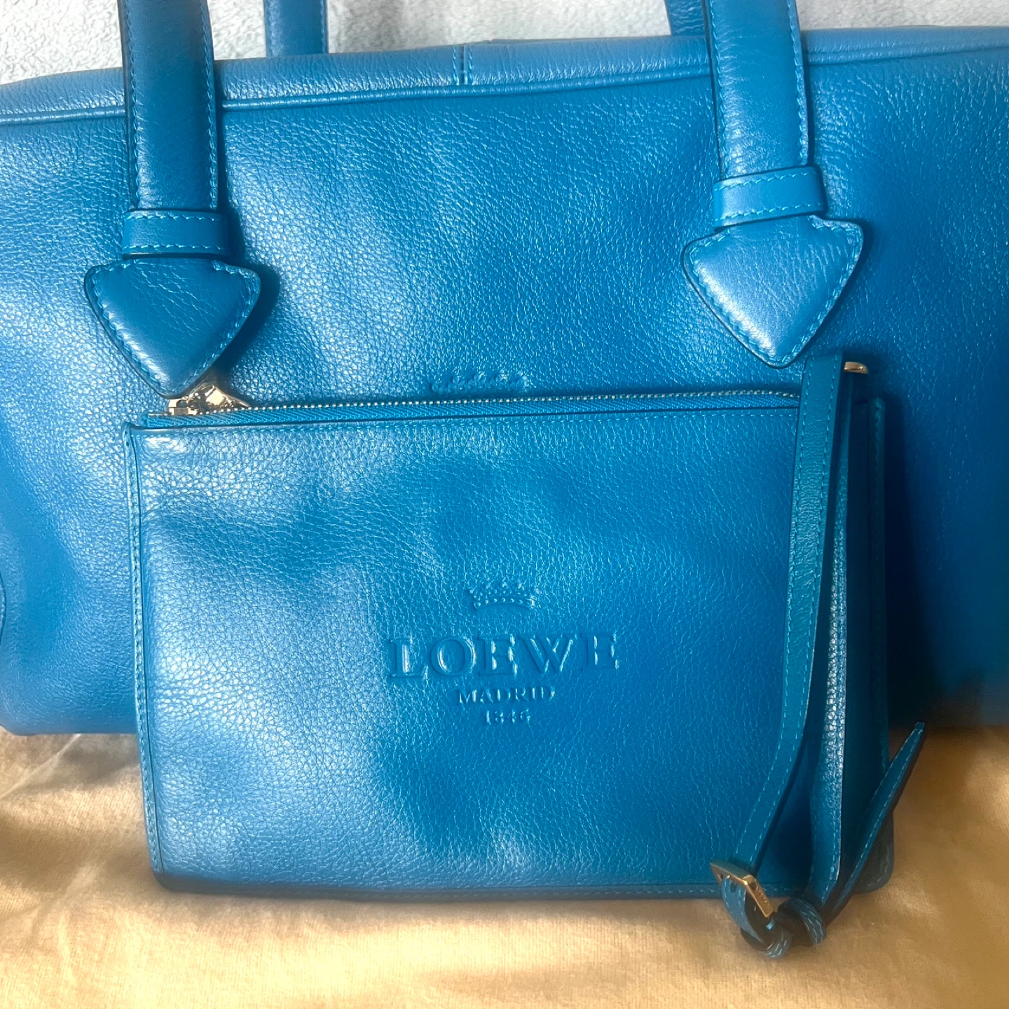 Loewe Blue Leather Handbag with Pouch - photo 5