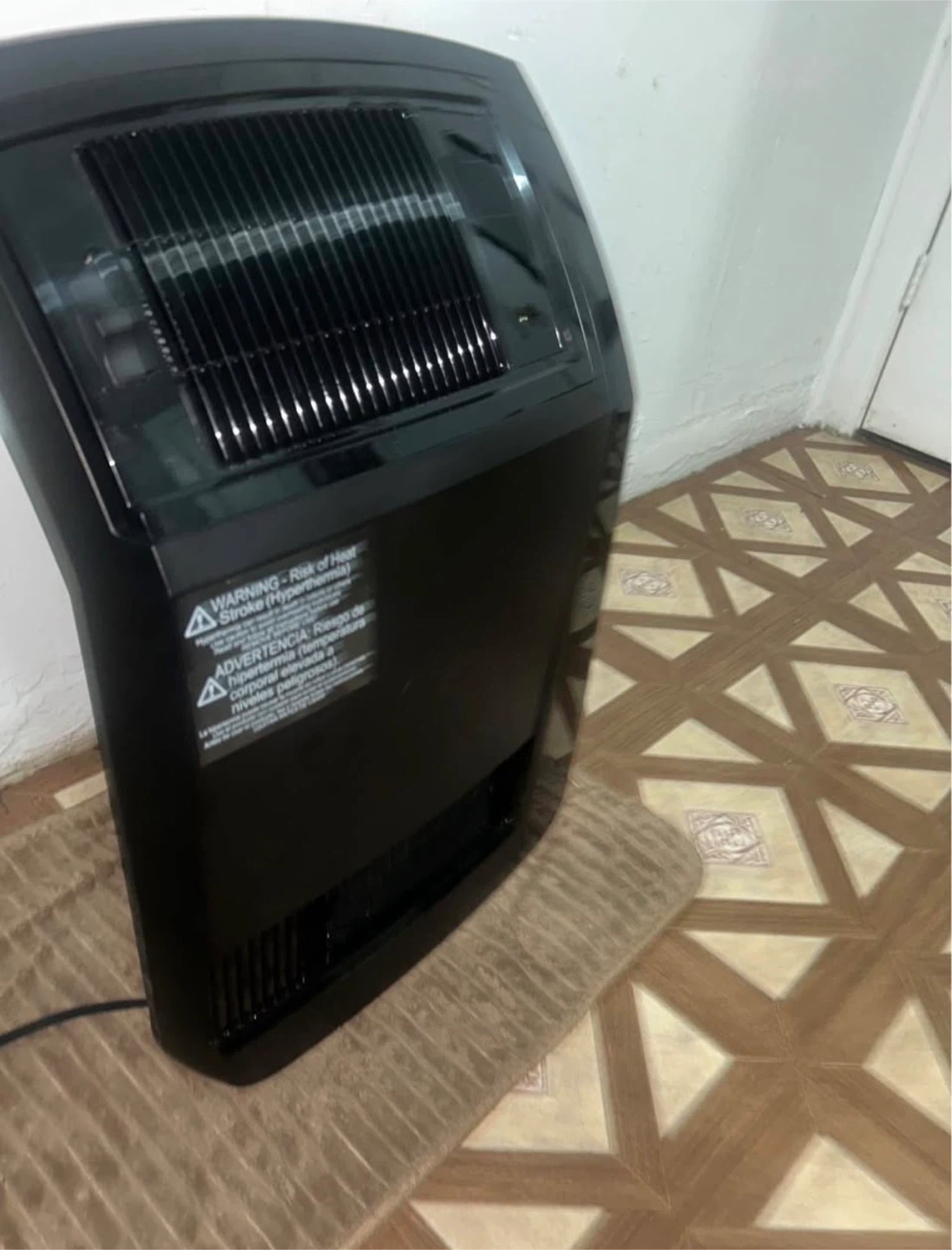 Lasko Portable Electric Heater - photo 3
