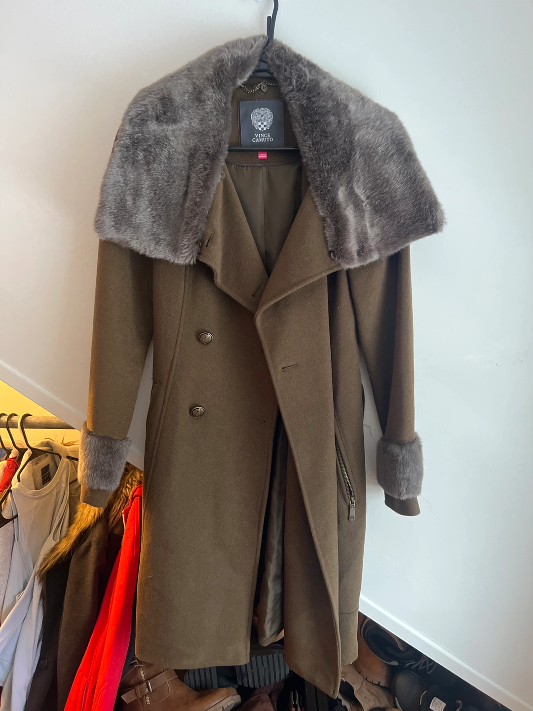 Vince Camuto Women's coat Faux Fur Collar - Size M