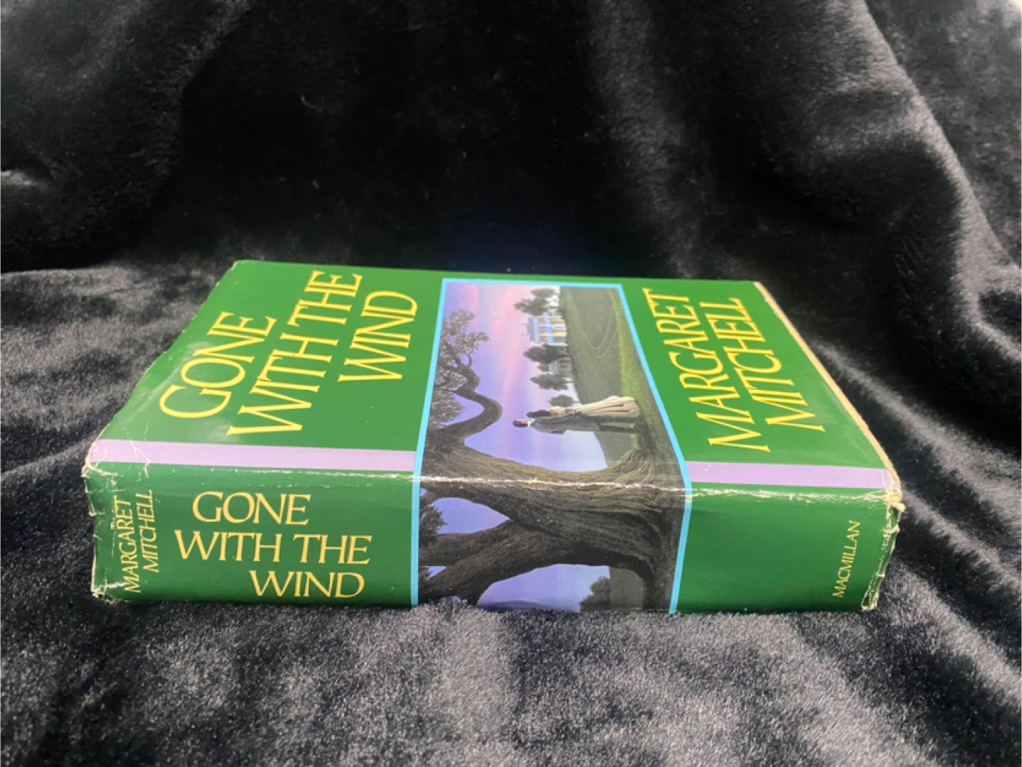 Gone With the Wind by Margaret Mitchell Book - photo 3