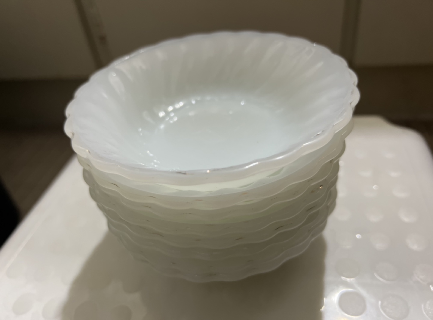 Set of 6 White Swirl Glass Ramekins Bowls