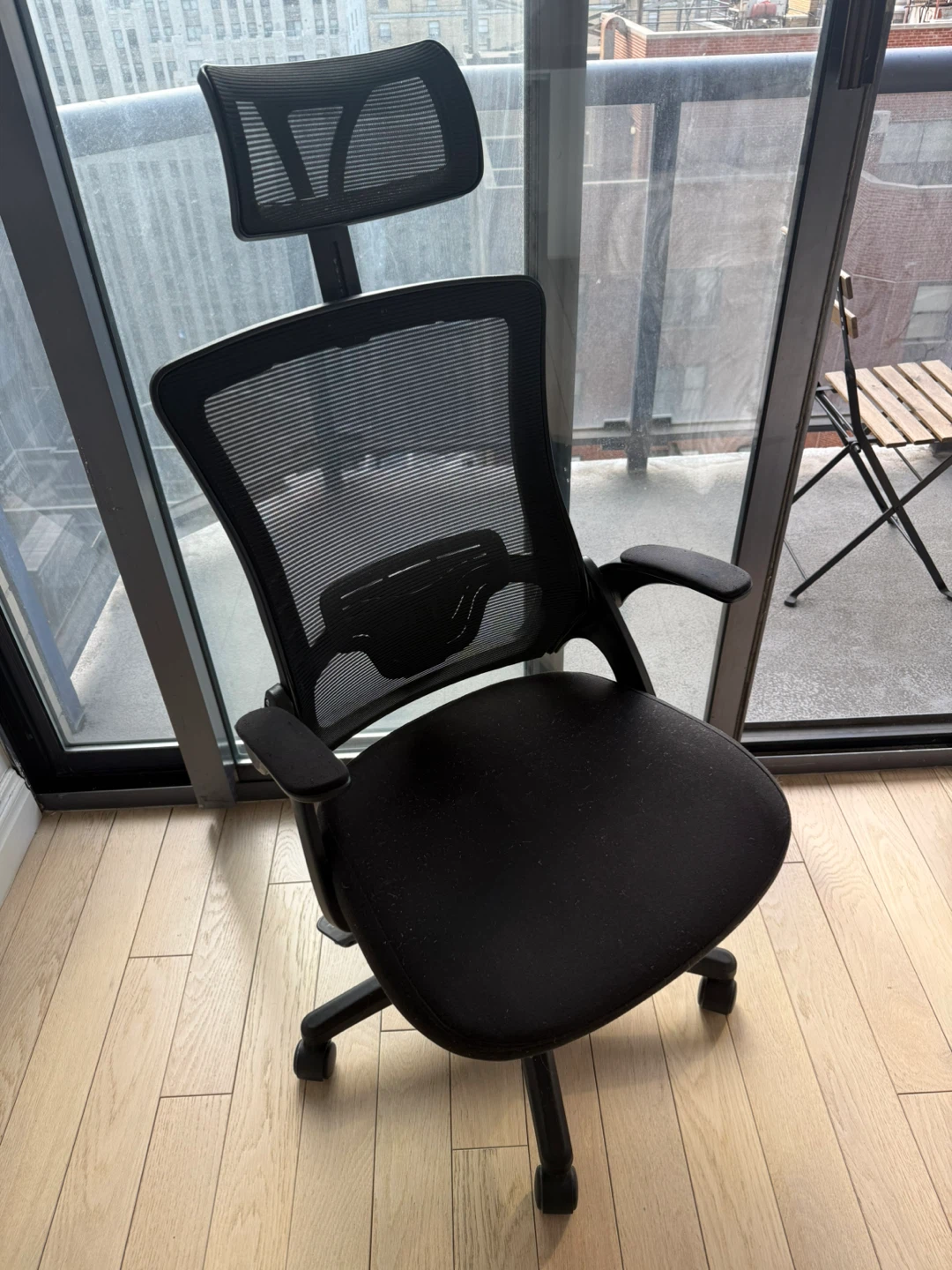 Black Mesh Office Chair with Headrest