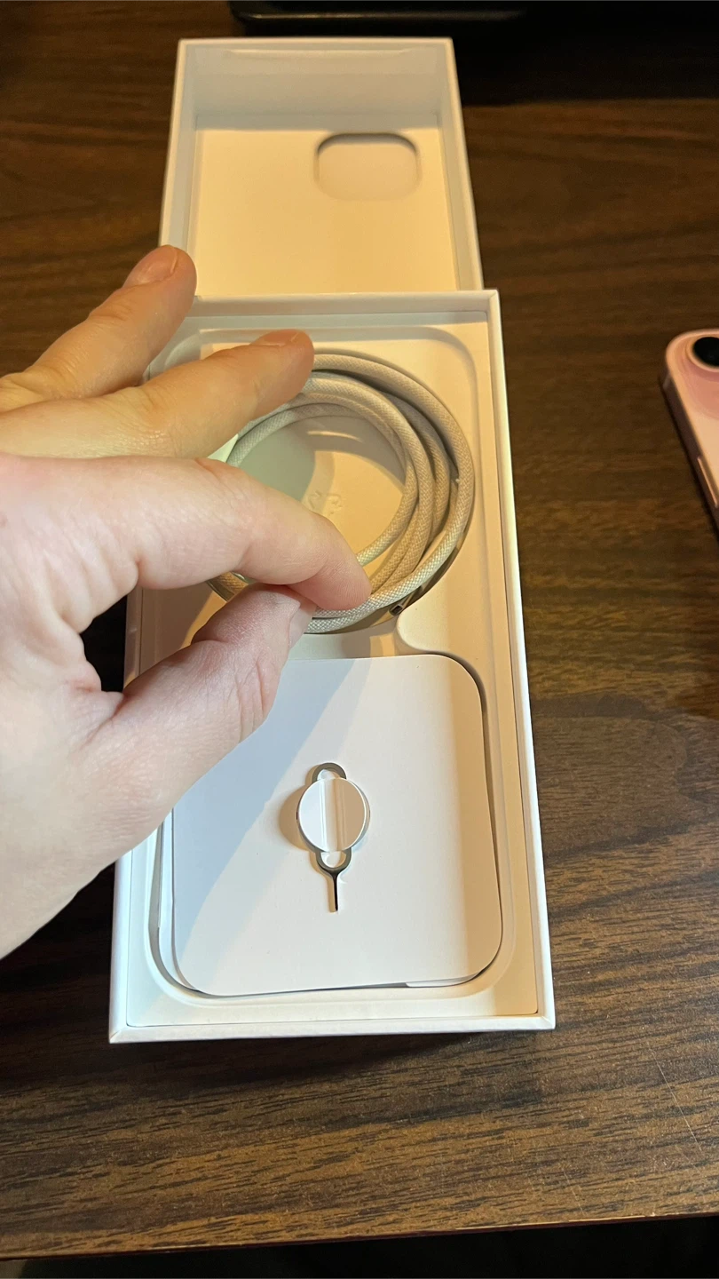 Apple iPhone 15 Pink unlocked - photo 3