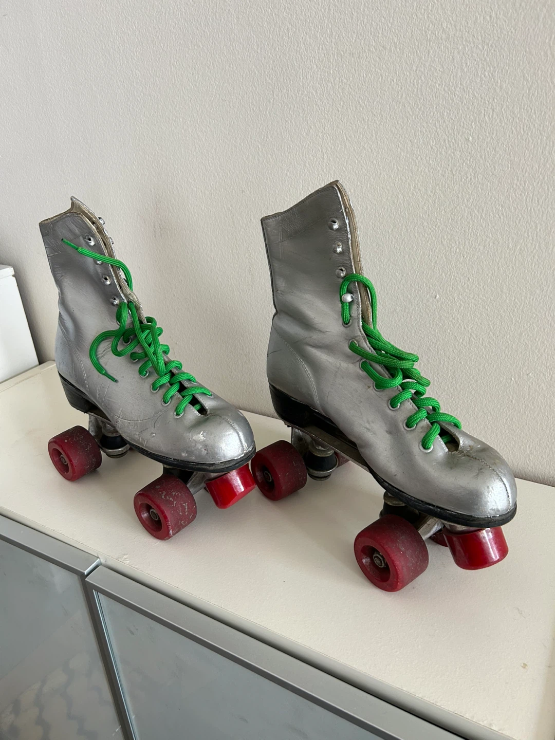 Vintage Silver Roller Skates - Women’s Size 8 - photo 3