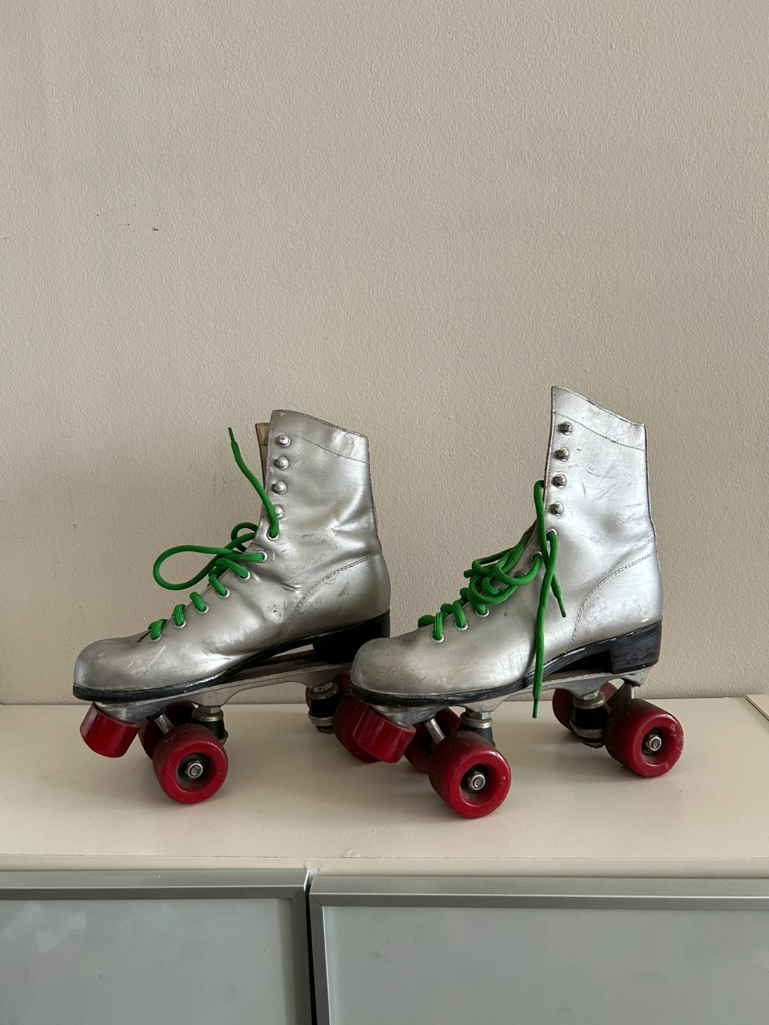 Vintage Silver Roller Skates - Women’s Size 8
