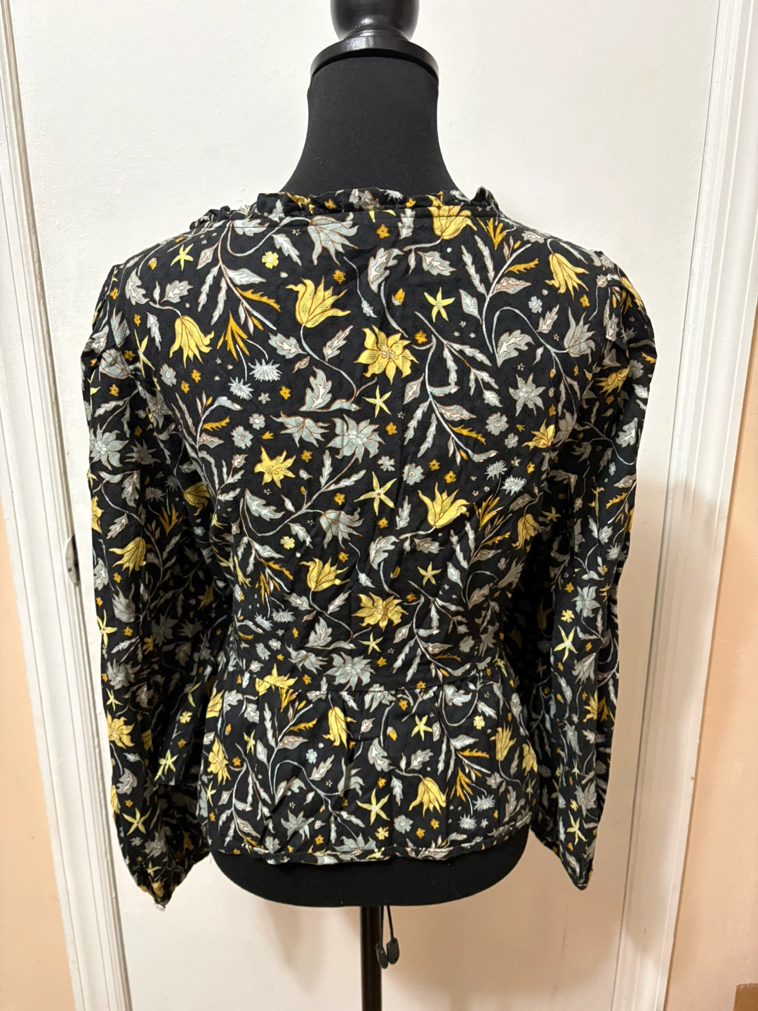 Universal Thread Goods Women's XL Floral Print Wrap Blouse - photo 2