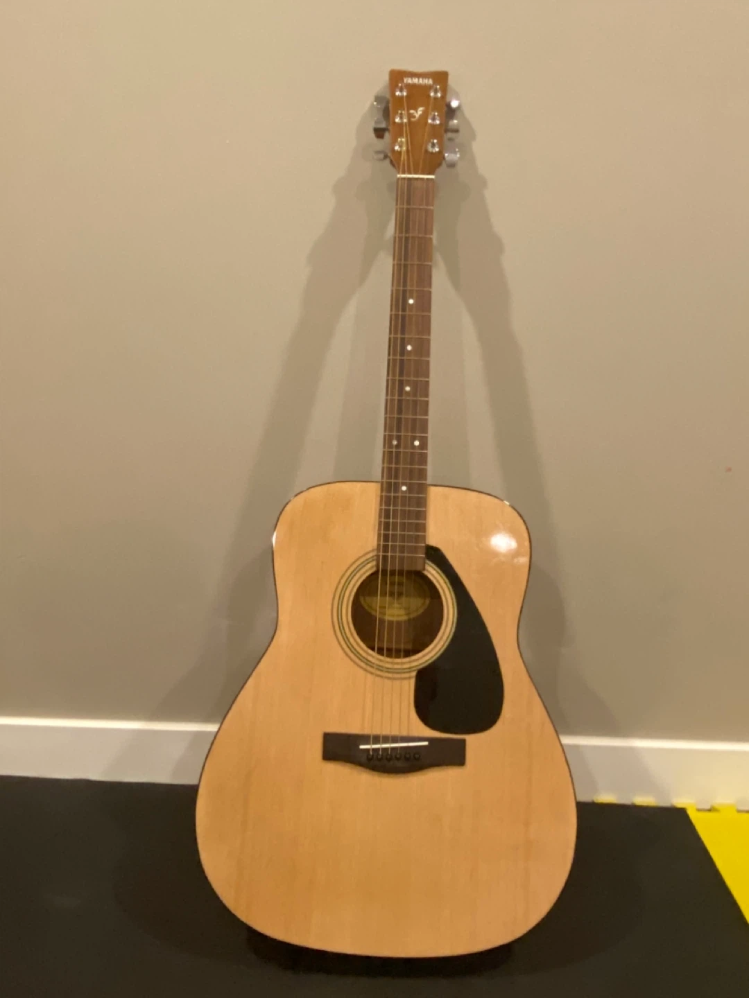 Yamaha F310P Acoustic Guitar - photo 2