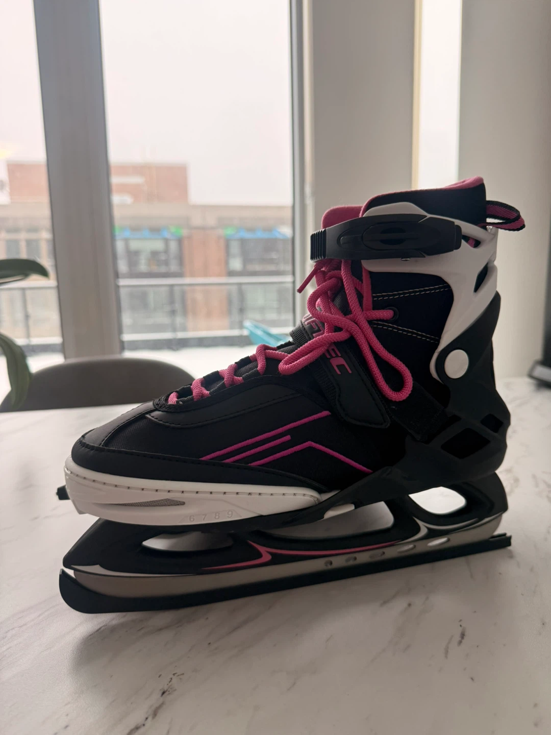 Ice Skates - Black with Pink Accents size 6 to 9 - photo 4