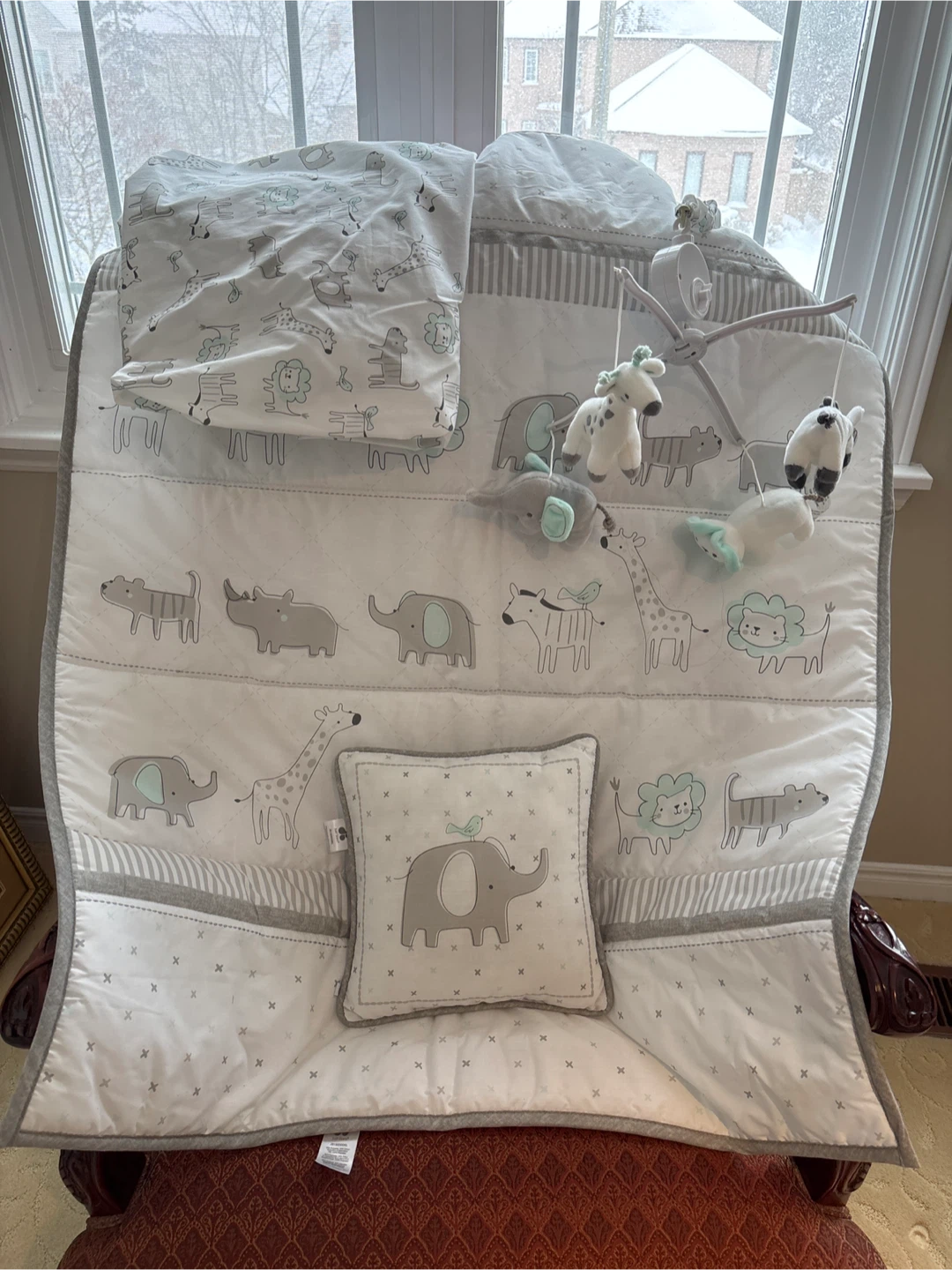 Baby Crib Bedding Set with Mobile