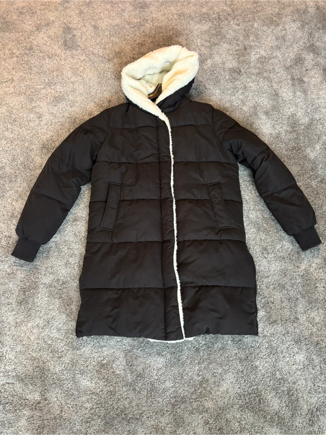 Garage - Women’s hooded black Sherpa coat