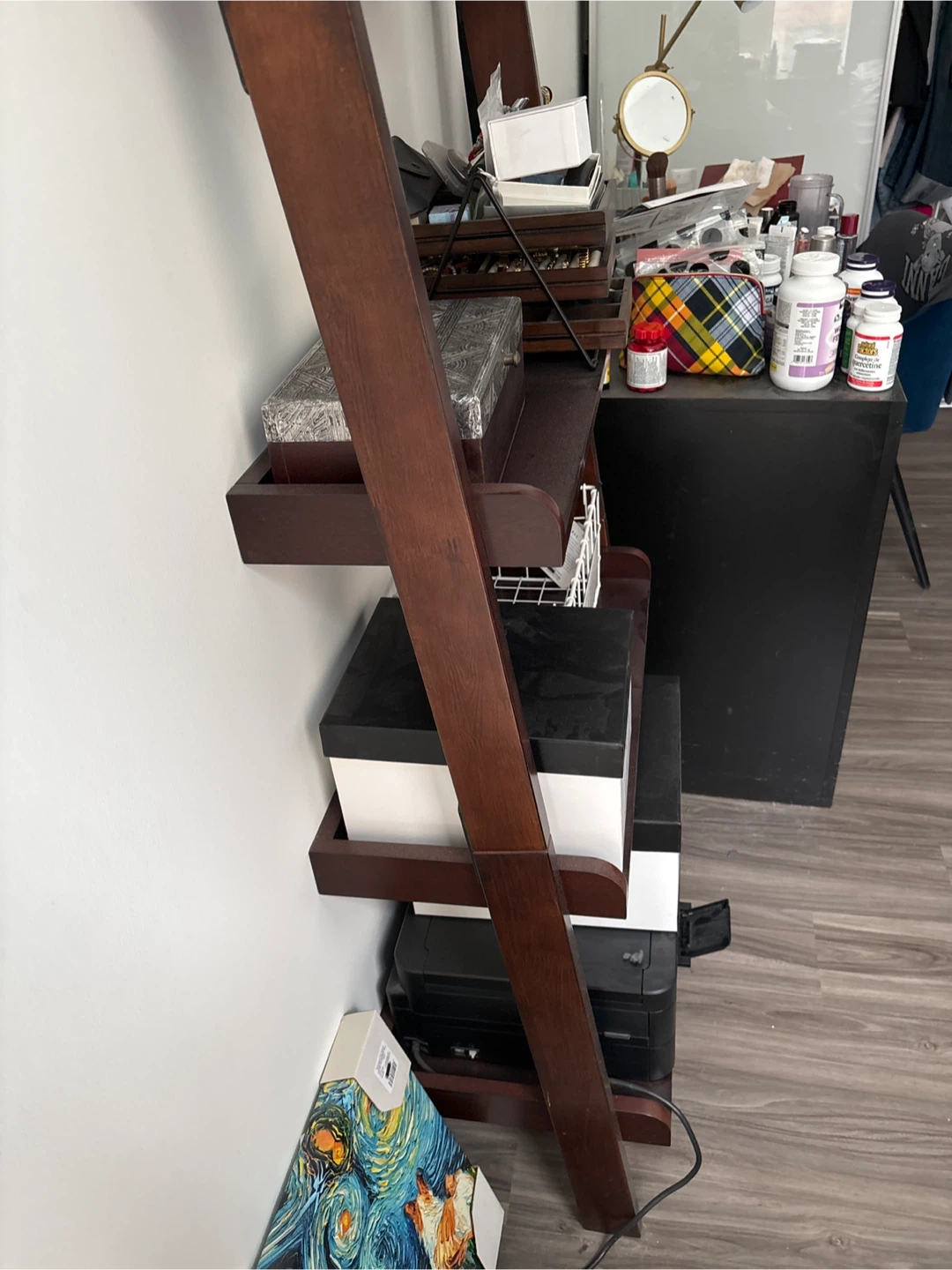 Wooden Ladder Shelf - photo 2