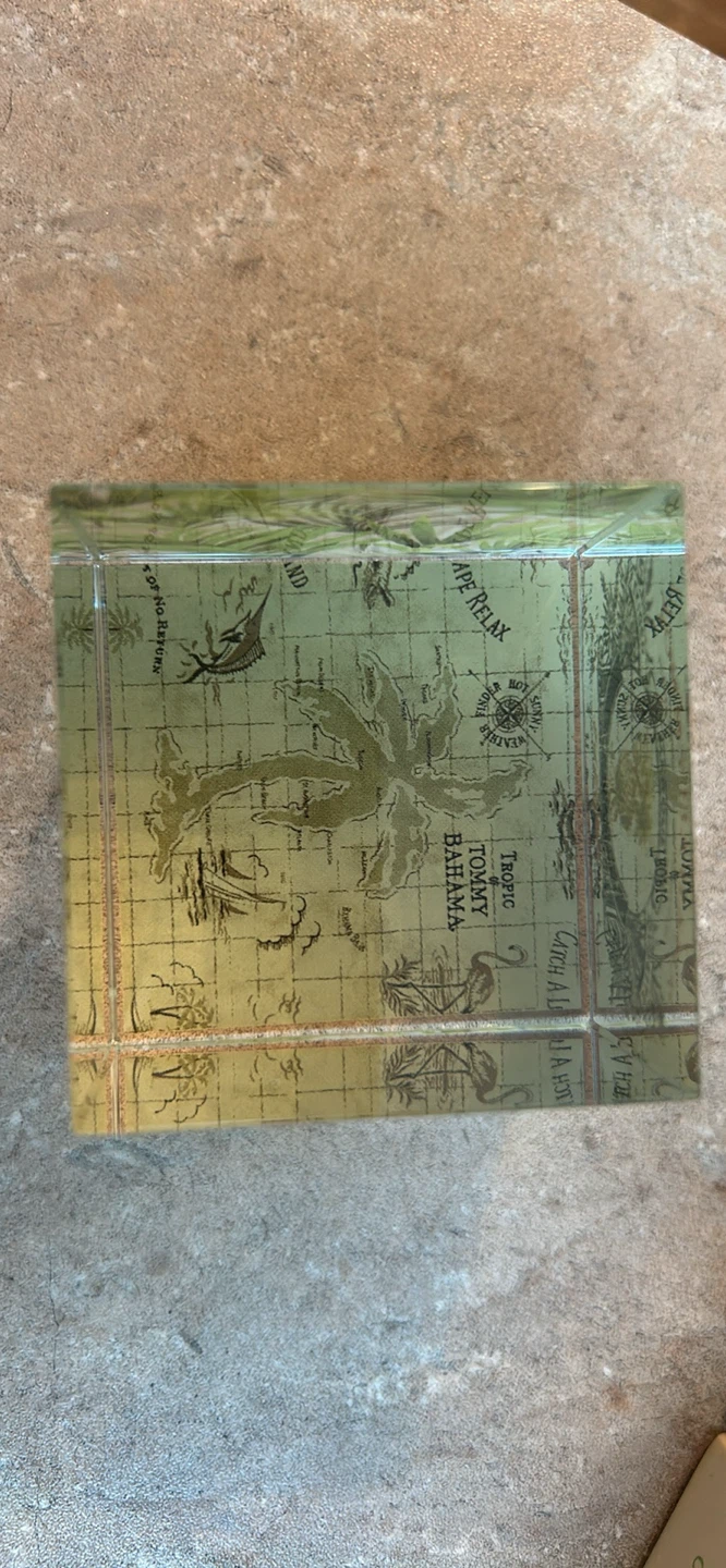 Tommy Bahama glass paperweight - photo 4