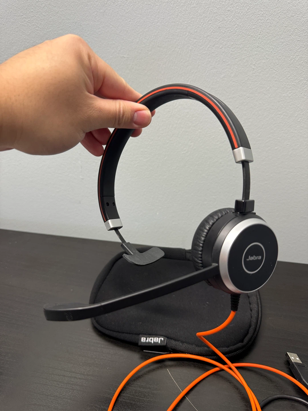 Jabra Evolve 40 mono Headset with Inline Controls and Case - photo 3