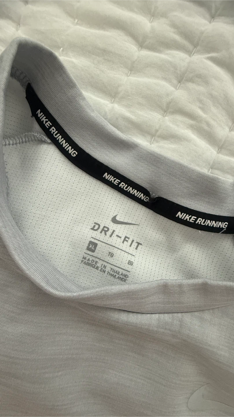 Nike Dri-FIT Running Long Sleeve Shirt XL - photo 4