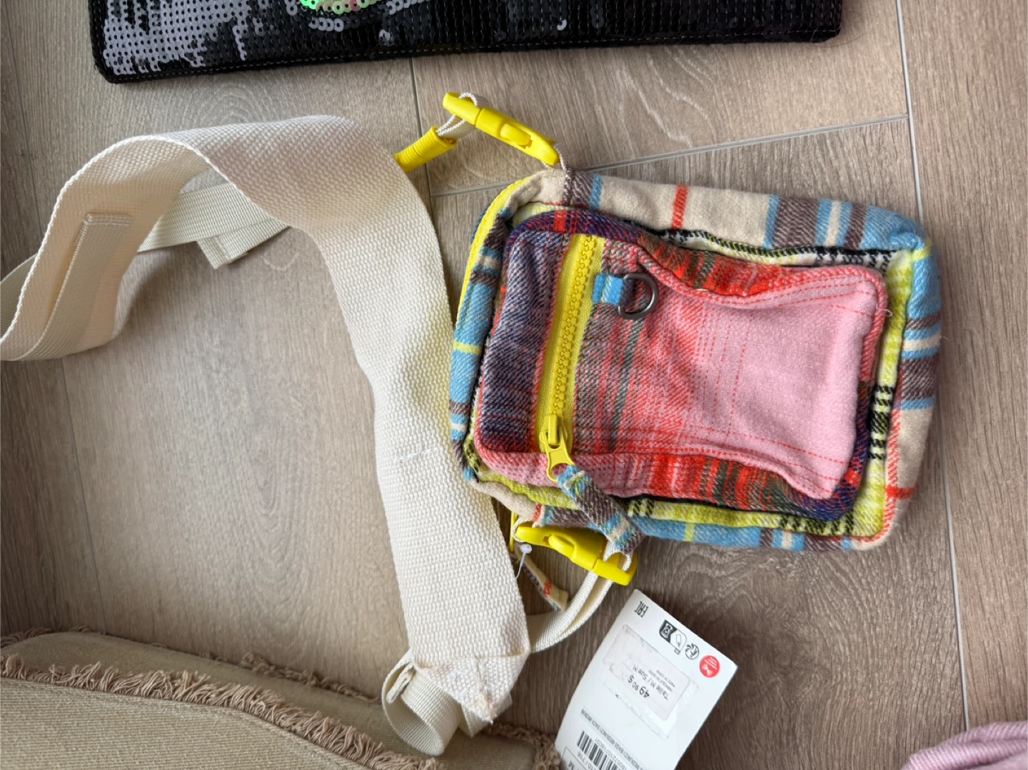 Three new bags: Beige Fringed Crossbody Bag - photo 3