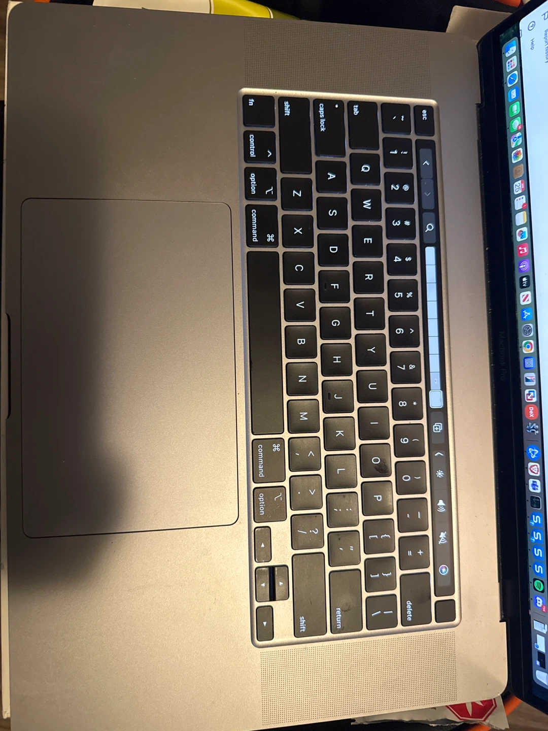 Apple MacBook Pro Laptop - photo 3