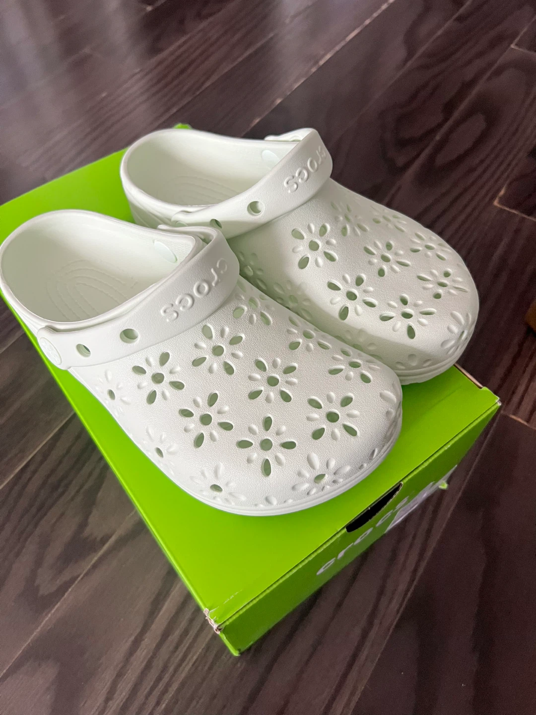 Crocs Classic Cutie Charm Clog Sandals - Mint Green - Size W6/M4