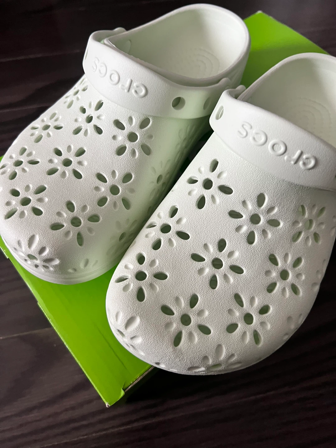 Crocs Classic Cutie Charm Clog Sandals - Mint Green - Size W6/M4 - photo 3