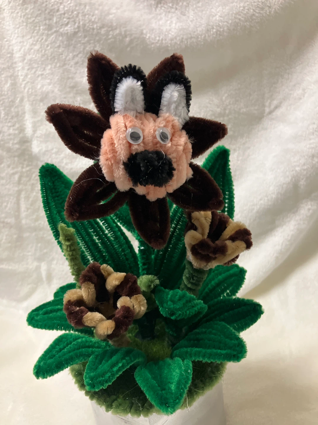 Handmade Pipe Cleaner Flower Arrangement - photo 2