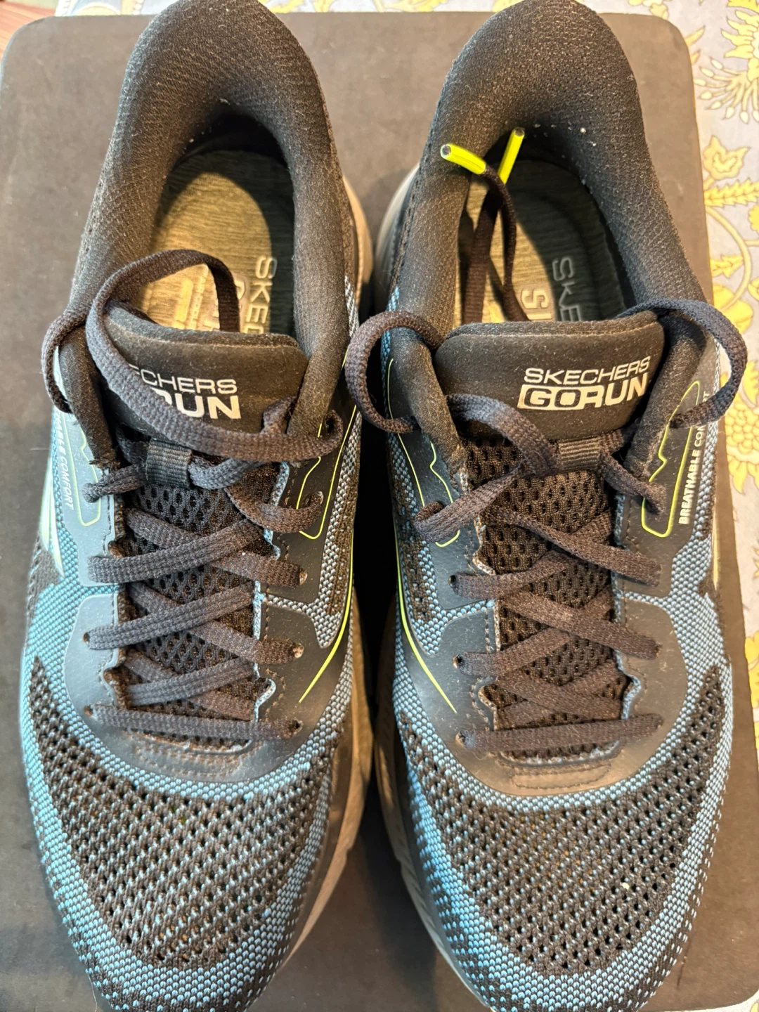 Skechers GOrun Max Cushion Running Shoes