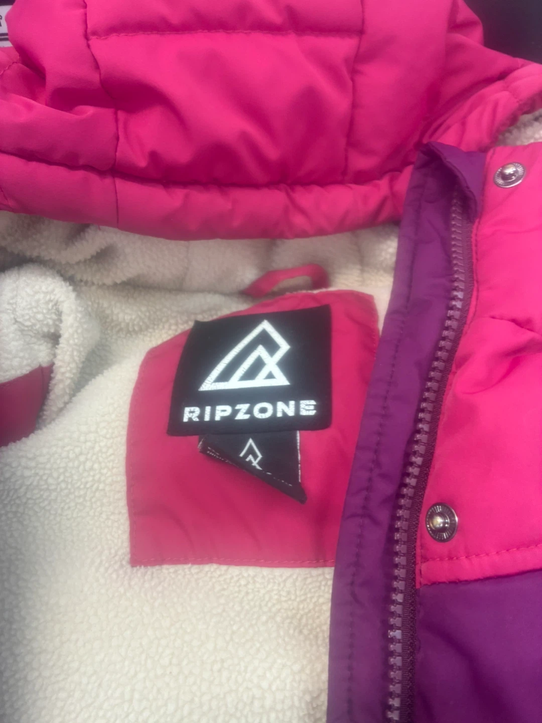 Ripzone Puffer Jacket - Size M - photo 3