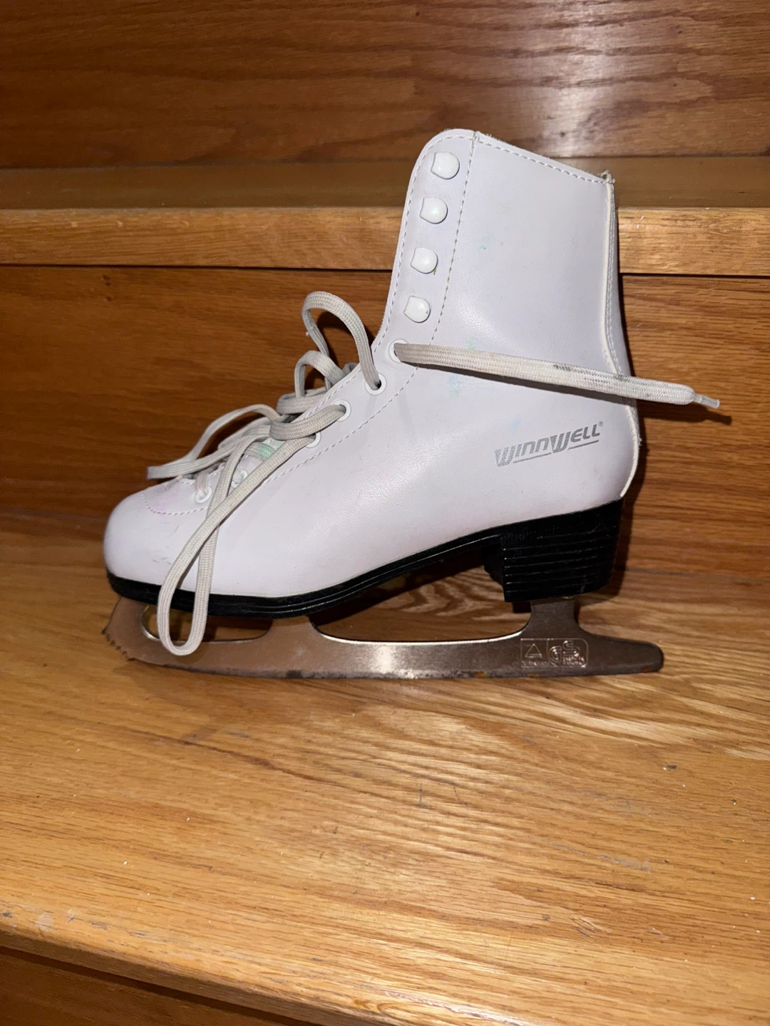 Winnwell White Figure Skates - Youth Size 3