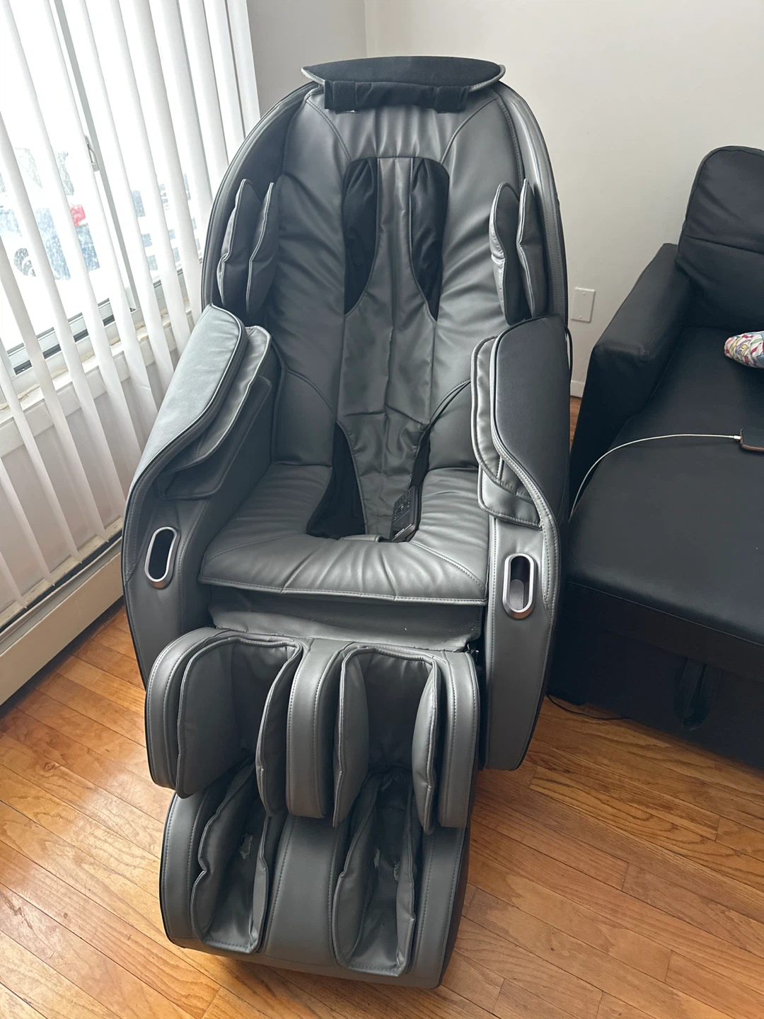 Osaki Full-Body Massage Chair (Aster Model) – Works Great
