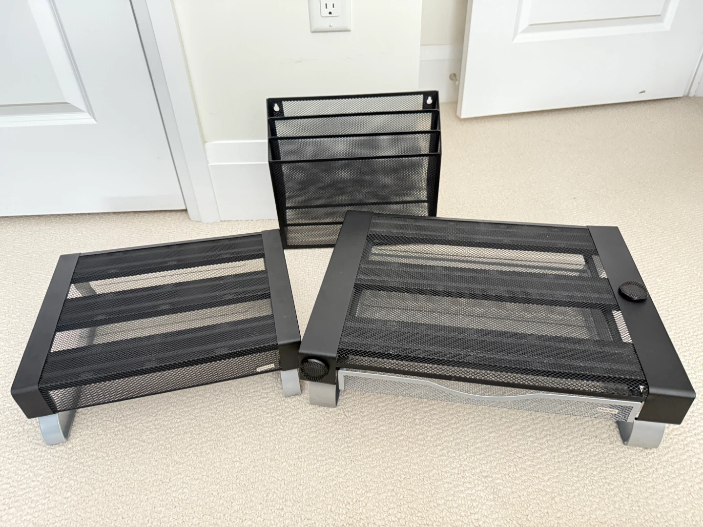 Rolodex Mesh Monitor Riser Stand