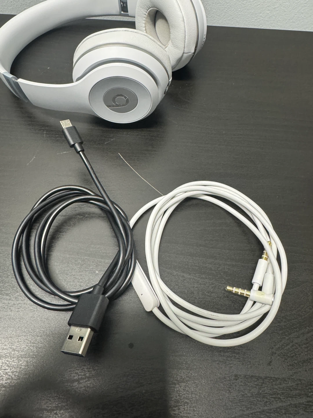 Beats Solo 3 Wireless Headphones - White - photo 4