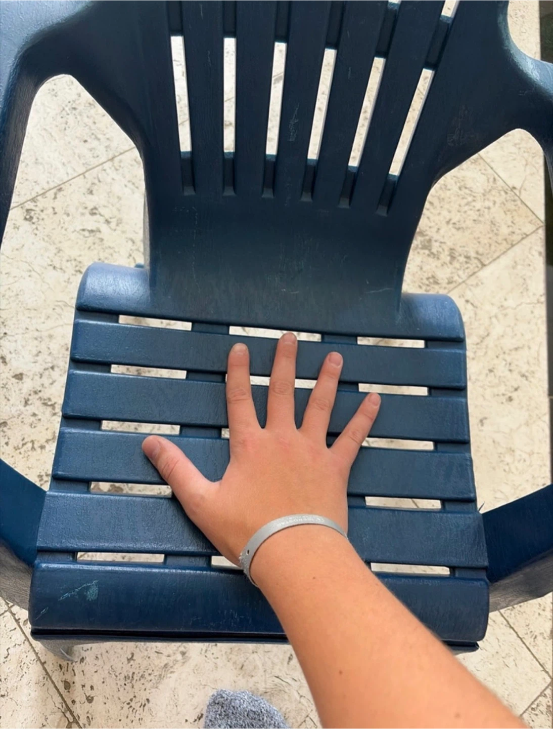 Set of 2 Blue Plastic Adirondack Chairs - photo 2