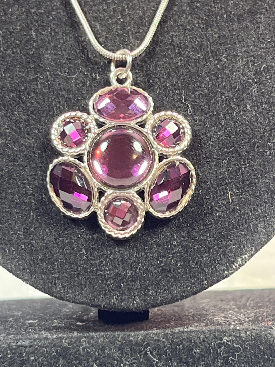 Purple Gem Flower Pendant Necklace - photo 3