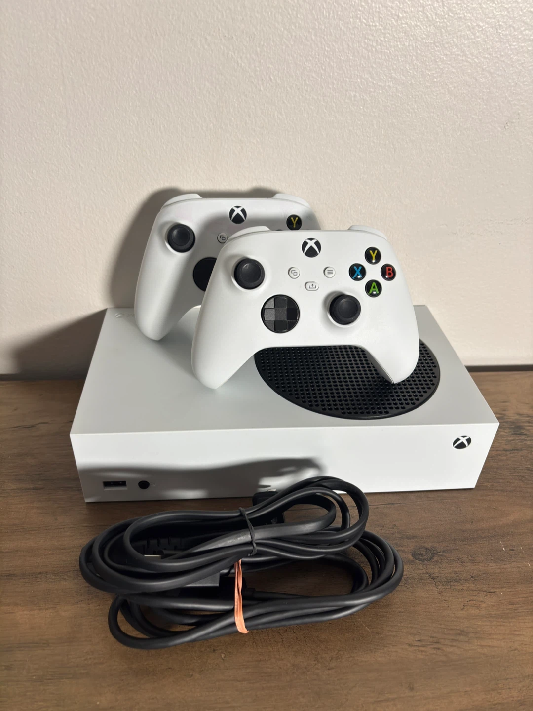 Xbox Series S 512GB + 2 Controllers - Discounted Now! - photo 2