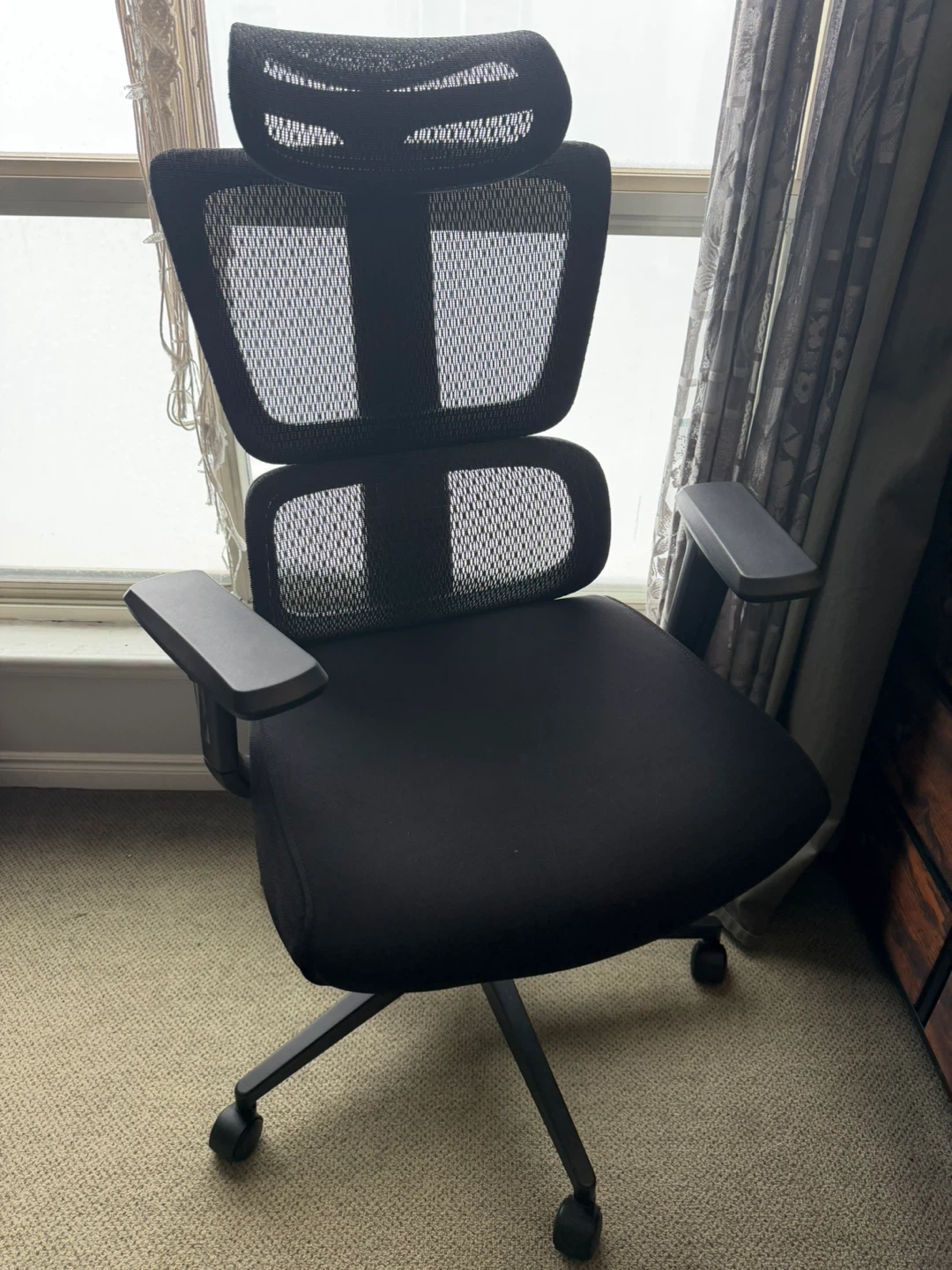 Black Ergonomic Mesh Office Chair - photo 2